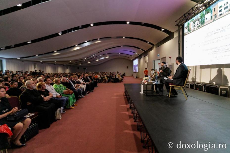Părintele Pimen Vlad a conferențiat la Iași / Foto: Pr. Silviu Cluci Părintele Pimen Vlad a conferențiat la Iași / Foto: Pr. Silviu Cluci